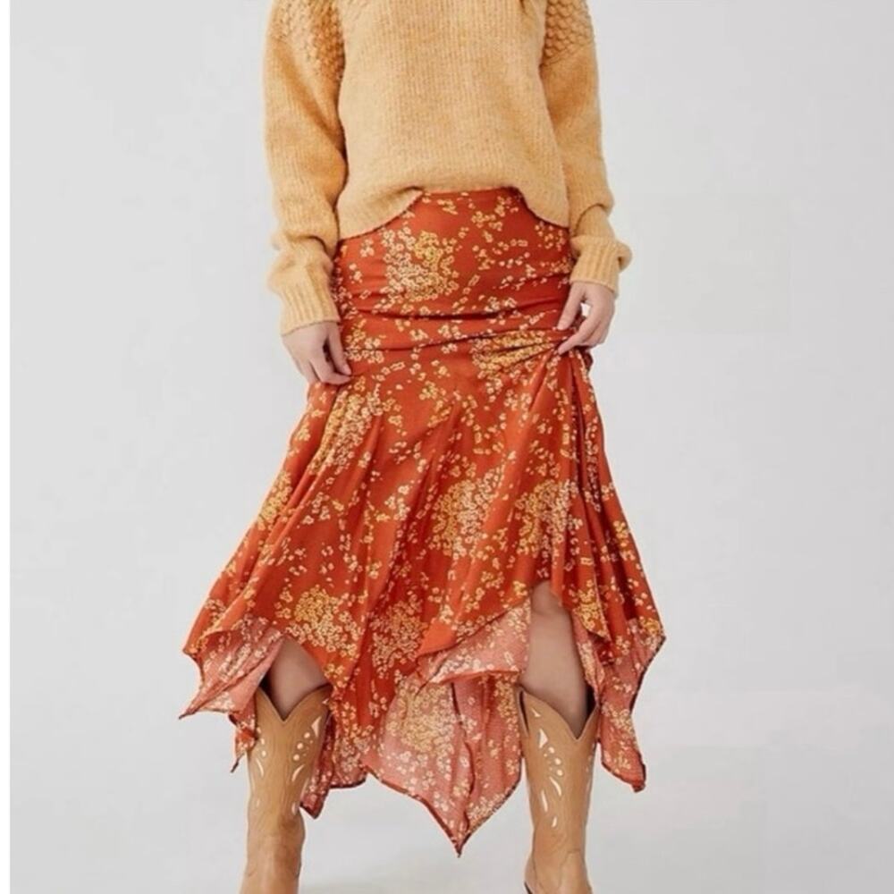 Free People  Size 10 Backseat Glamour Skirt Rust Orange Floral Kerchief